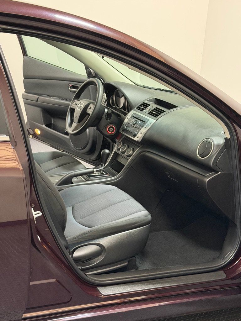 Used 2011 MAZDA MAZDA6 i Sport FWD image 8