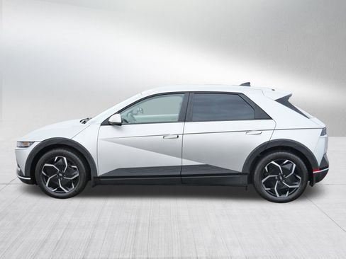 Used 2023 Hyundai Ioniq 5 SEL image 4