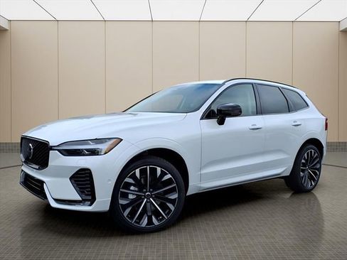 New 2026 Volvo XC60 B5 Ultra w/ Protection Package Premier image 2
