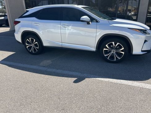Used 2019 Lexus RX 350 FWD w/ Navigation Package image 2