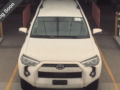 Used 2024 Toyota 4Runner SR5 image 2