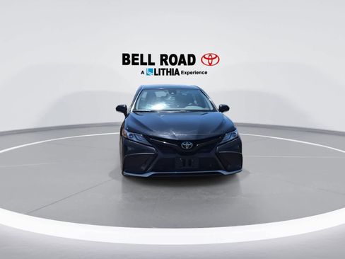 Used 2023 Toyota Camry XSE FWD image 3