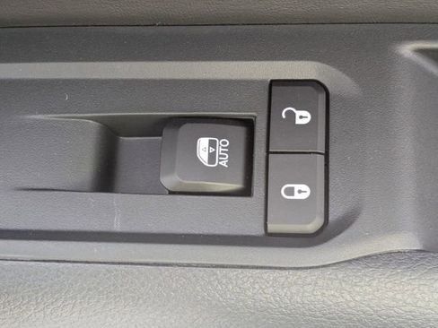 New 2026 Jeep Compass Latitude image 37