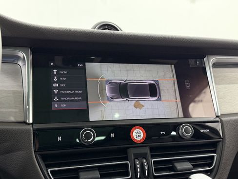 New 2026 Porsche Macan image 46