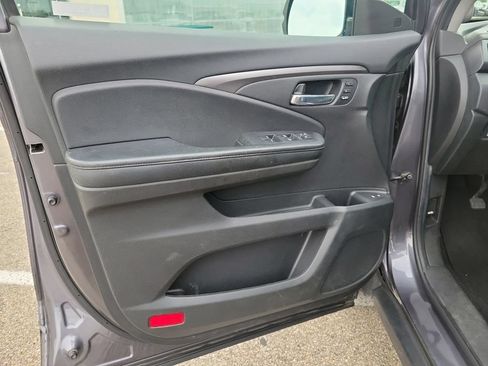Used 2021 Honda Pilot Special Edition image 24