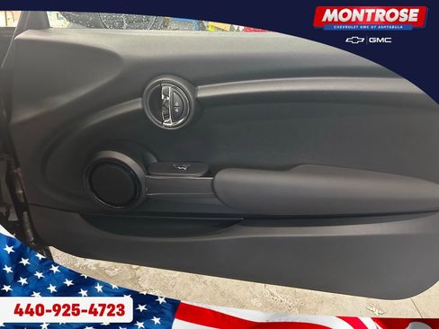 Used 2020 MINI Cooper 2-Door Hardtop image 22