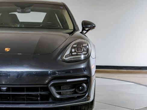 Used 2023 Porsche Panamera 4 Platinum Edition image 50