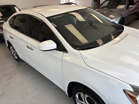 Used 2019 Nissan Sentra S FWD image 4