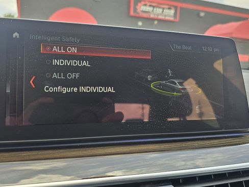 Used 2018 BMW 530e w/ Premium Package 2 image 41