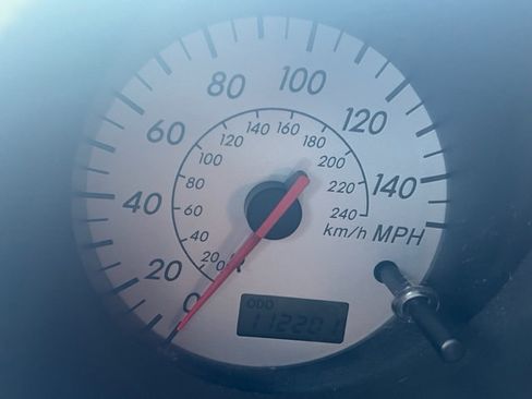 Used 2003 Toyota MR2 image 12