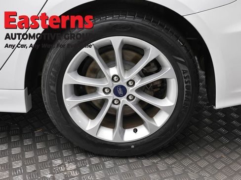 Used 2020 Ford Fusion SE FWD image 8