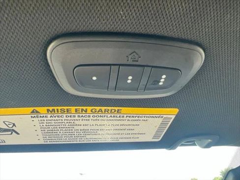 Certified 2026 Chrysler Pacifica Limited w/ S Appearance Package FWD image 44