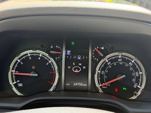Certified 2022 Toyota 4Runner Limited w/ Wilderness Package (TMS) AWD/4WD image 10