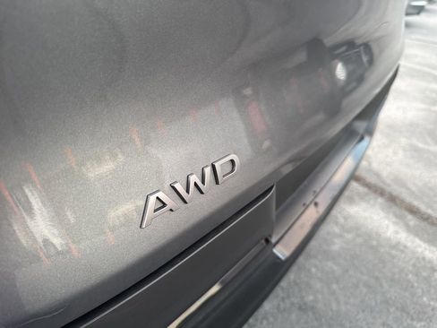 Used 2025 Nissan Murano SV w/ Cargo Package AWD/4WD image 11