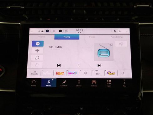 New 2025 Jeep Grand Cherokee Limited image 32