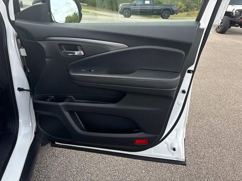 Used 2021 Honda Pilot Black Edition image 25