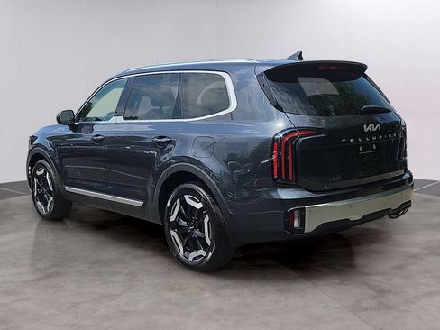 Certified 2023 Kia Telluride EX w/ EX Captain's Chair Package AWD/4WD image 6