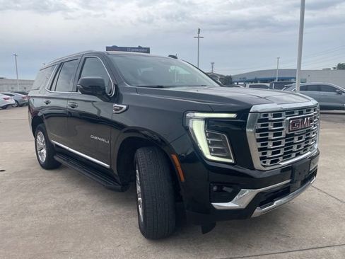 Used 2025 GMC Yukon Denali AWD/4WD image 3