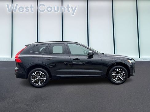 New 2026 Volvo XC60 B5 Core image 2