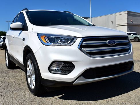 Used 2019 Ford Escape SEL FWD image 7