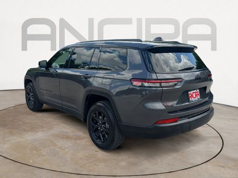 Certified 2025 Jeep Grand Cherokee L Laredo image 10