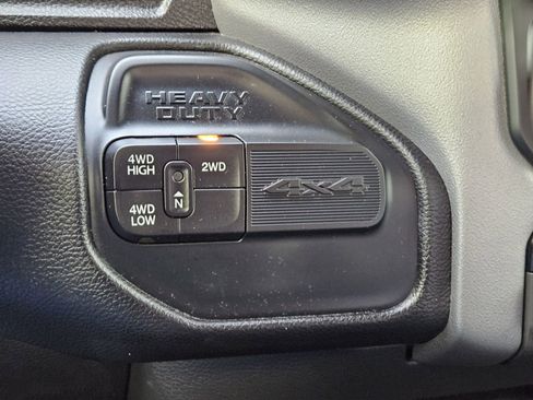 Used 2024 RAM 3500 Big Horn image 24