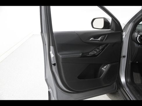 Certified 2025 Chevrolet Equinox LT w/ Convenience Package II AWD/4WD image 5