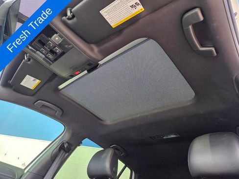 Used 2021 Volkswagen GTI SE image 11