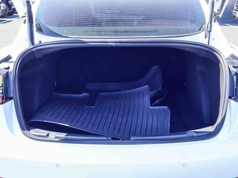 Used 2022 Tesla Model 3 Performance image 15