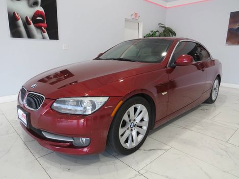 Used 2012 BMW 328i Convertible image 8