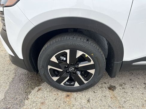 New 2026 Nissan Kicks SV w/ SV Premium Package image 19