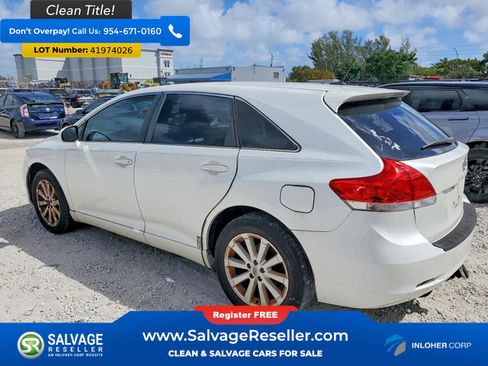 Used 2012 Toyota Venza LE FWD image 3