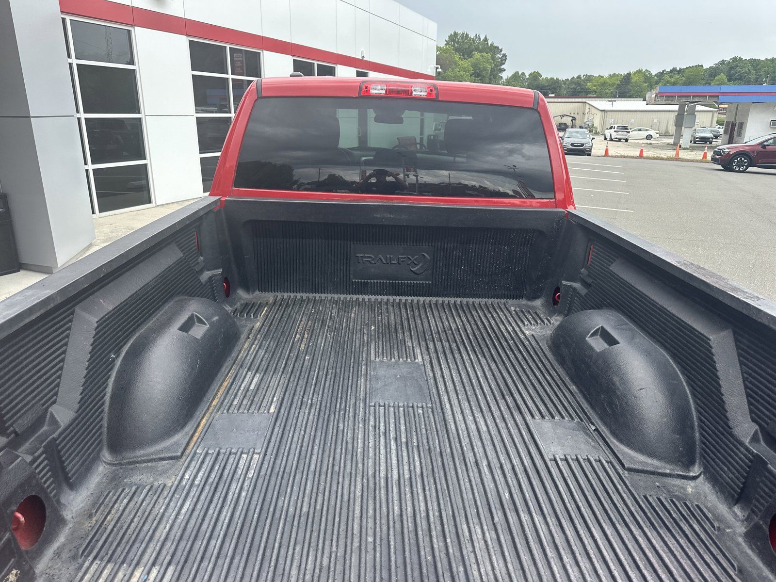 Used 2019 RAM 1500 Classic SLT AWD/4WD image 21