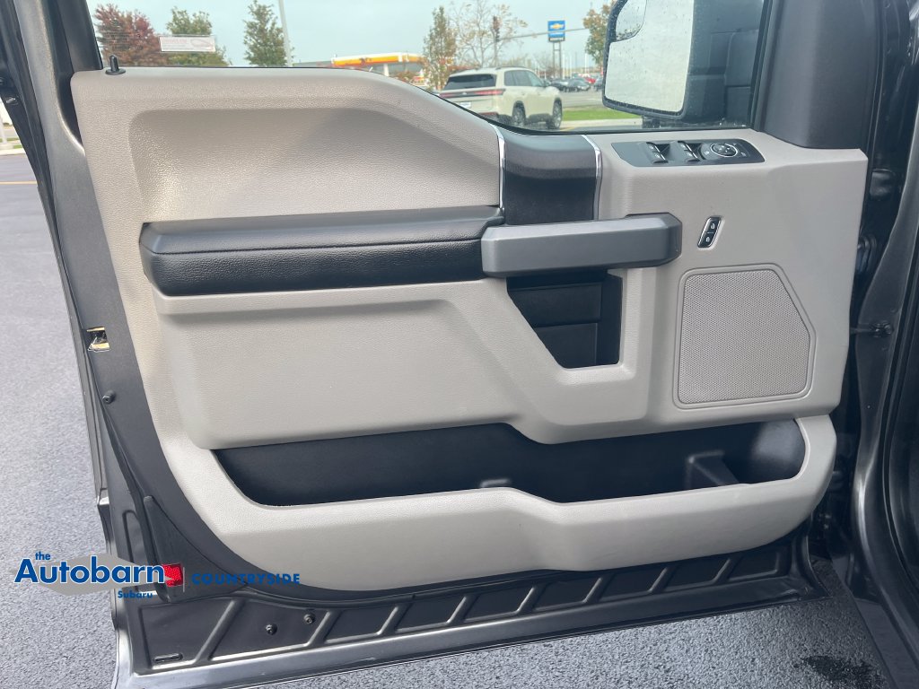 Used 2017 Ford F150 XLT RWD image 10