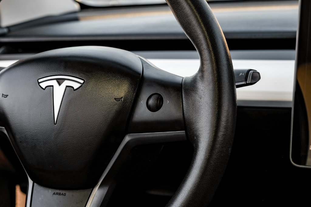 Used 2020 Tesla Model Y Long Range AWD/4WD image 15