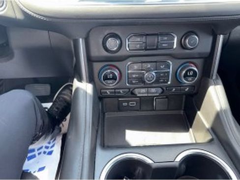 Used 2024 Chevrolet Tahoe LT AWD/4WD image 21