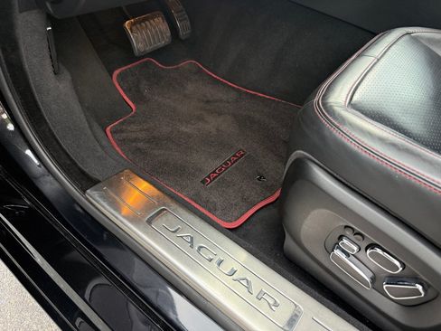 Used 2014 Jaguar XJ R LWB RWD image 42