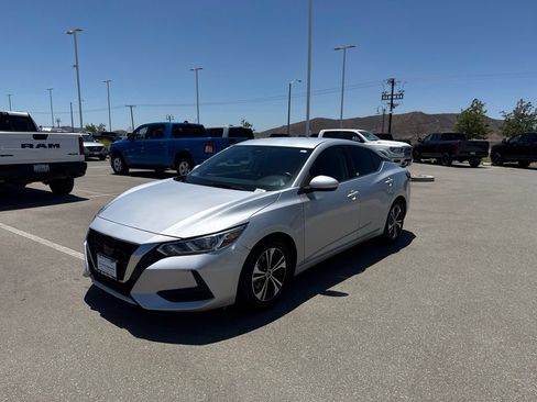 Used 2022 Nissan Sentra SV FWD image 4