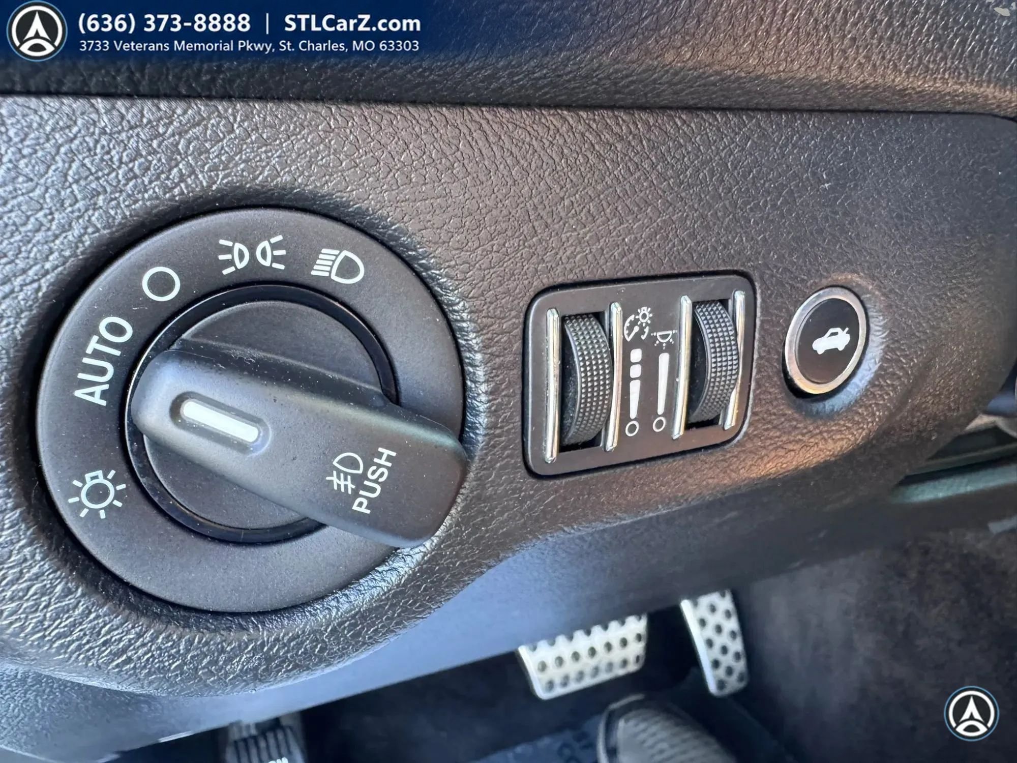 Used 2016 Dodge Challenger R/T Scat Pack RWD image 19