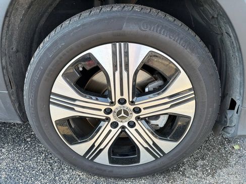 Used 2024 Mercedes-Benz EQB 300 4MATIC w/ Winter Package image 9