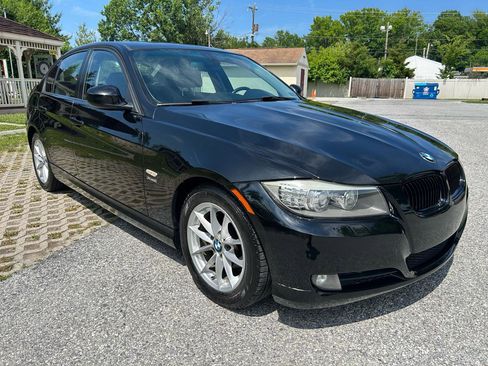 Used 2010 BMW 328i xDrive Sedan AWD/4WD image 3