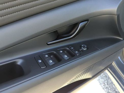 New 2026 Hyundai Elantra Sport FWD image 17