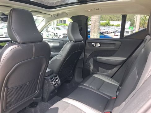 Used 2025 Volvo XC40 B5 Ultra w/ Protection Package AWD/4WD image 7
