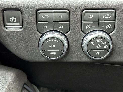 New 2026 GMC Sierra 1500 SLT w/ SLT Premium Plus Package image 31