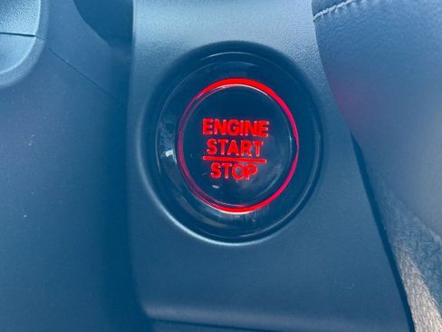 New 2026 Honda HR-V EX-L image 22