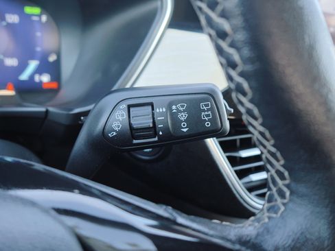 Used 2021 Ford Escape Titanium w/ Titanium Elite Package image 19