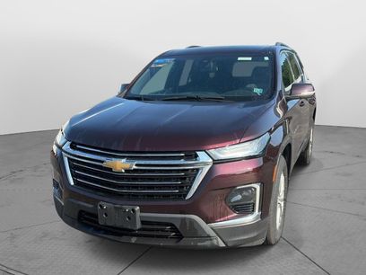 Used 2023 Chevrolet Traverse LT