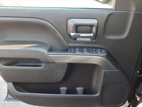 Used 2018 Chevrolet Silverado 1500 LT w/ All Star Edition image 21