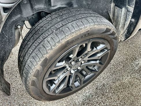 Used 2025 RAM 1500 Limited image 7