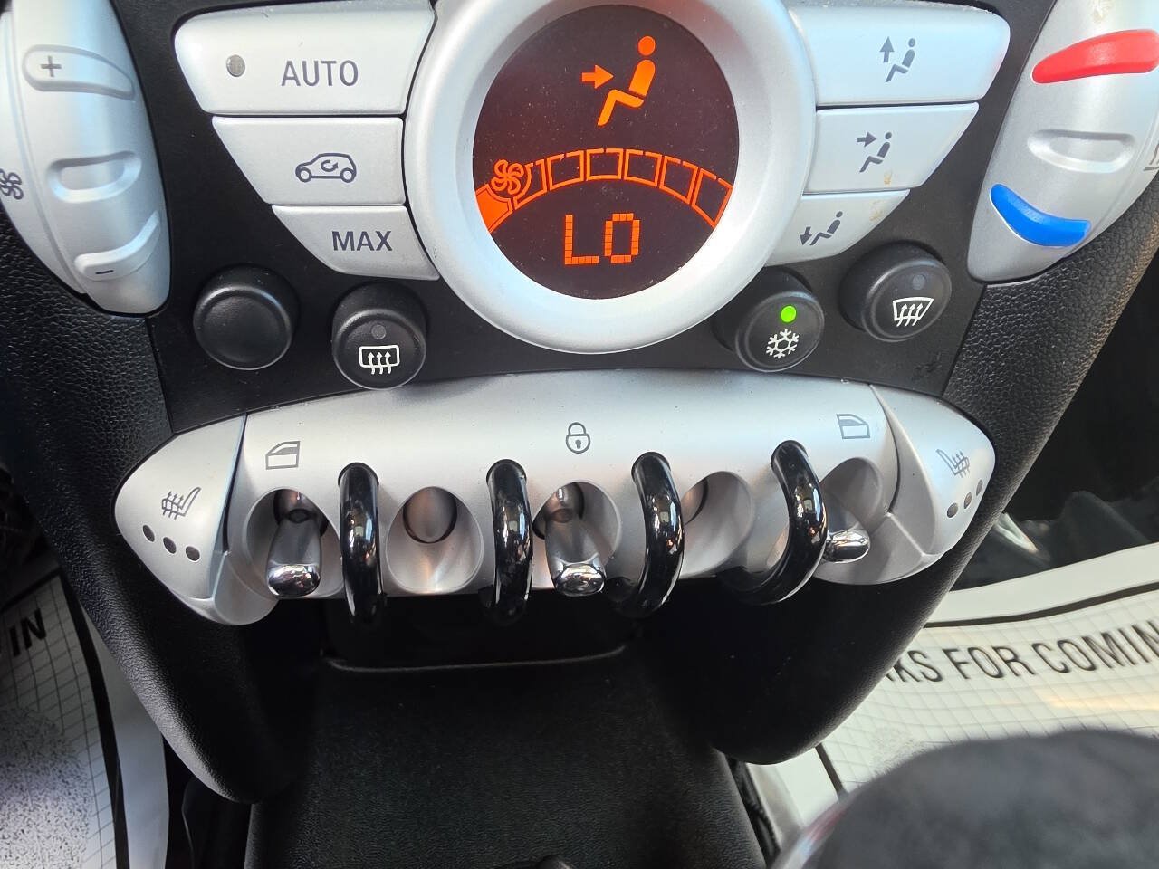 Used 2010 MINI Cooper Hardtop w/ Premium Pkg FWD image 19